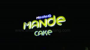 branding interior minang mande cake